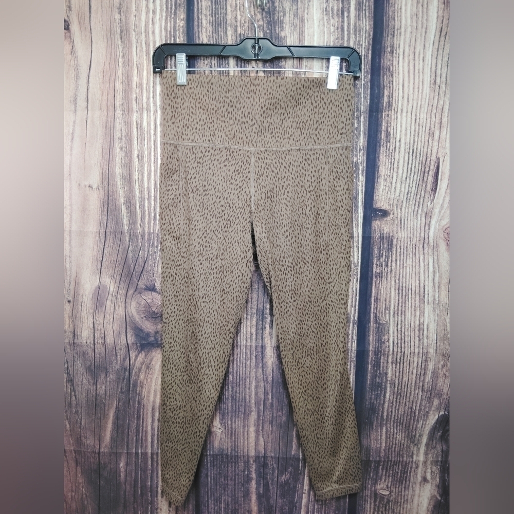 Athleta Womens Cheetah Pring Leggings Size Small!